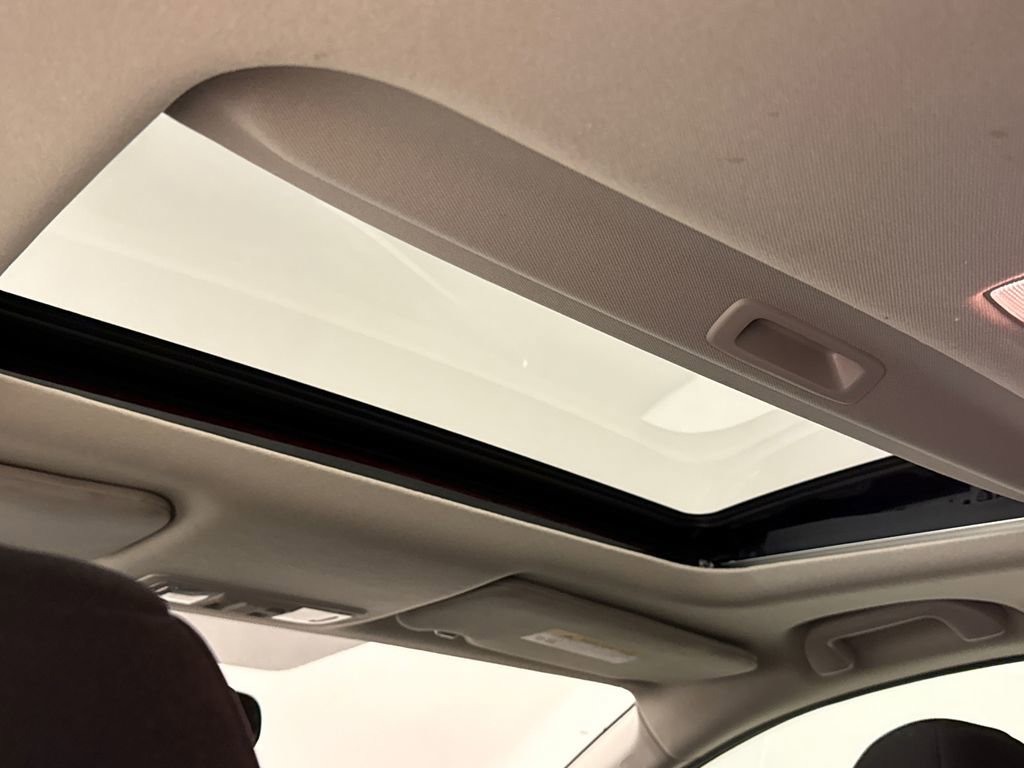 Used 2018 Honda HR-V EX image 14