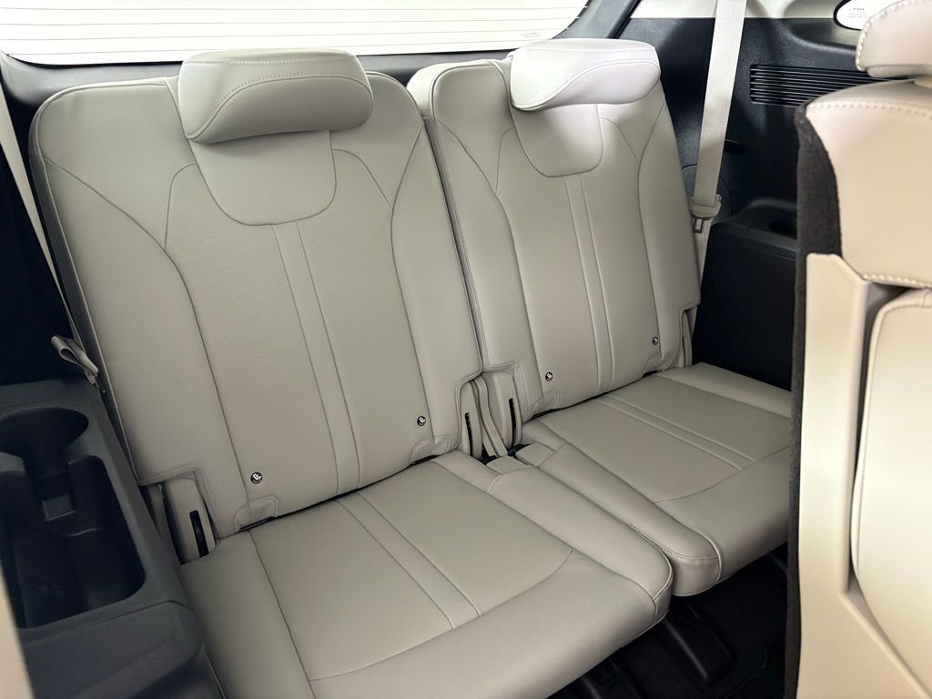 New 2026 Kia Sorento S image 18