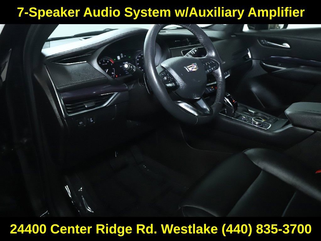 Used 2023 Cadillac XT4 Luxury w/ Cold Weather Package image 18