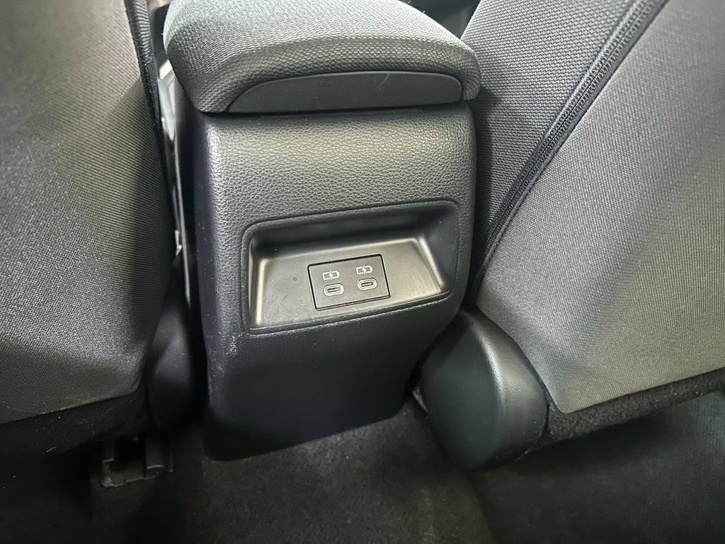 Used 2023 Toyota Corolla LE image 34