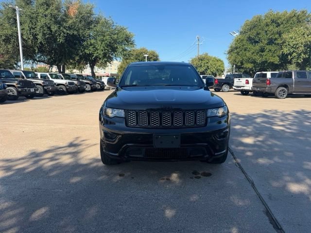 Used 2021 Jeep Grand Cherokee Laredo X AWD/4WD image 2