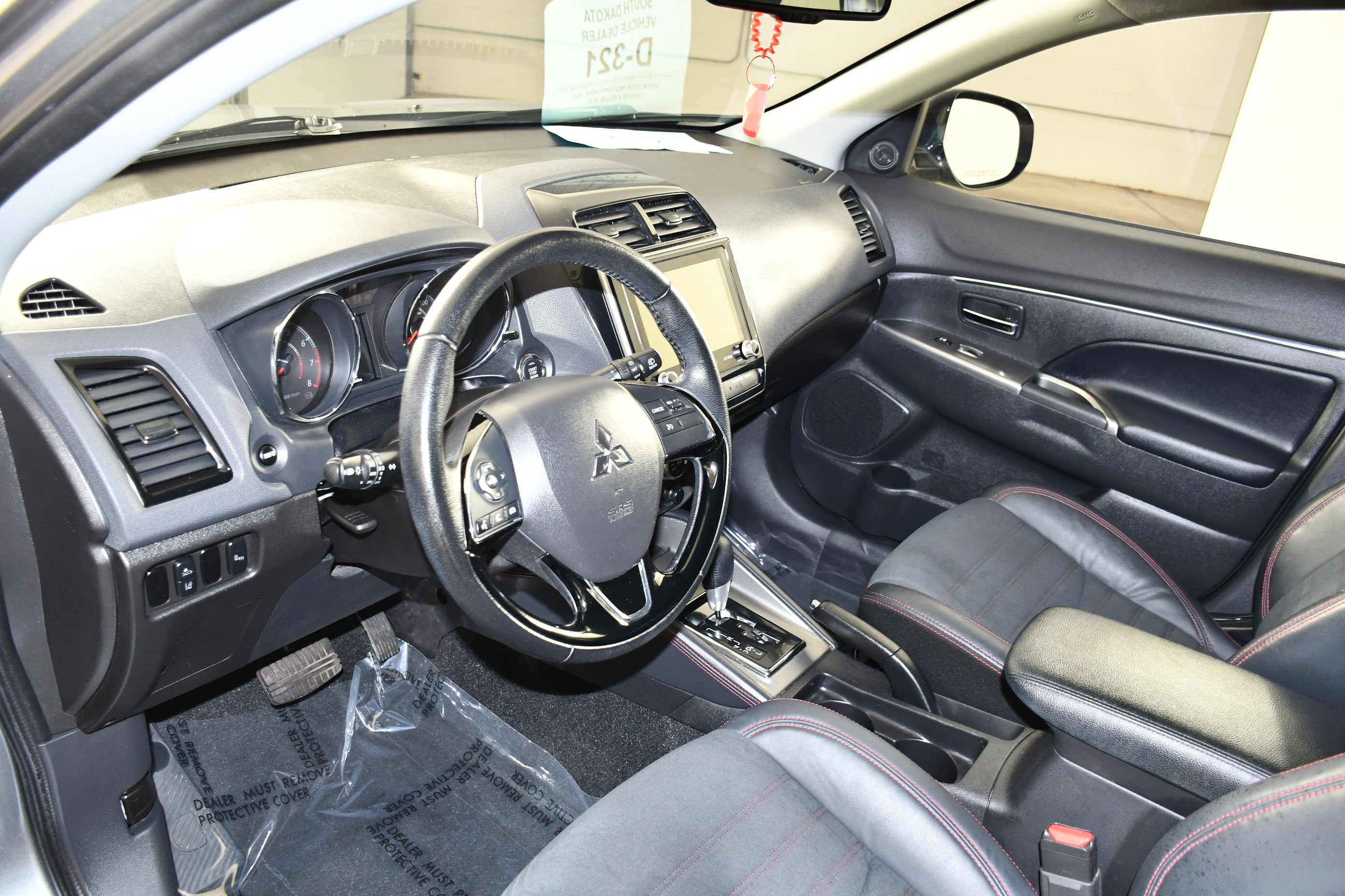 Used 2022 Mitsubishi Outlander Sport SE AWD/4WD image 2