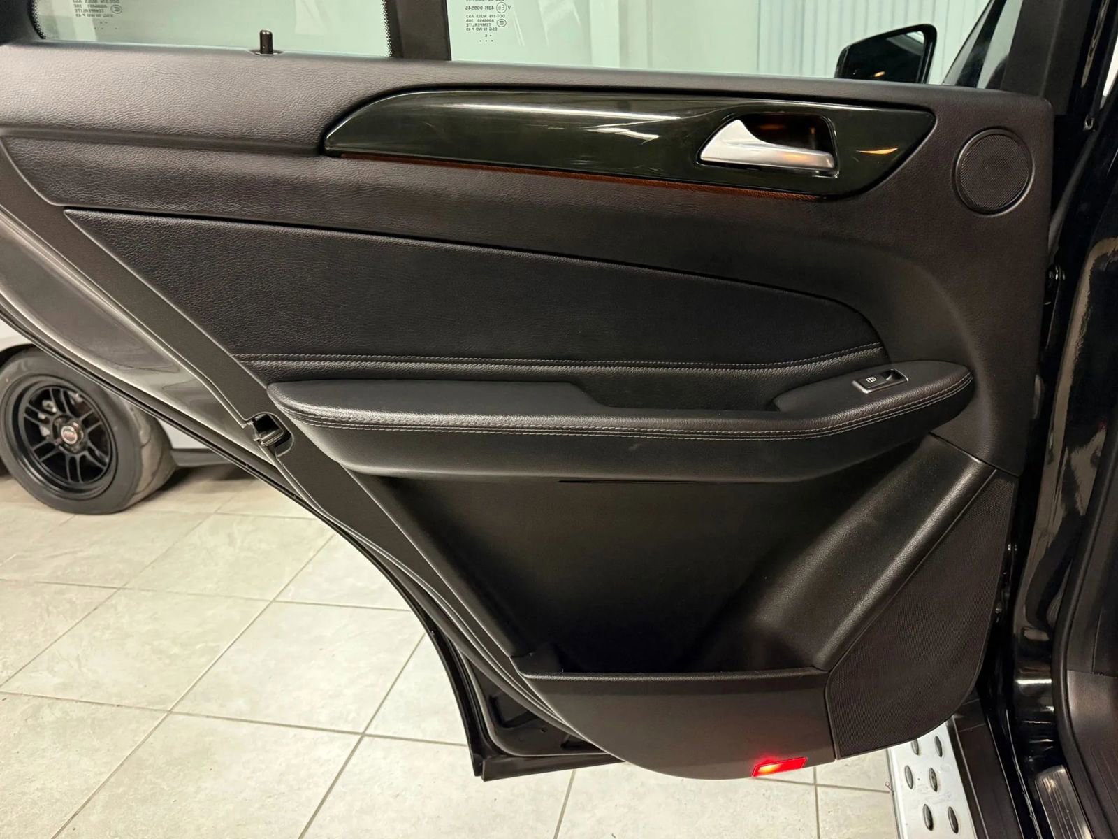 Used 2016 Mercedes-Benz GLE 350 w/ Premium Package image 15