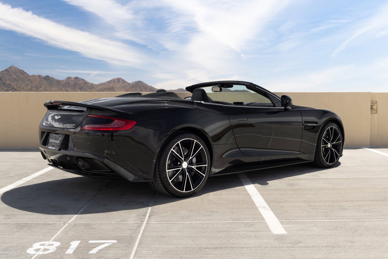 Used 2015 Aston Martin Vanquish Volante RWD image 9