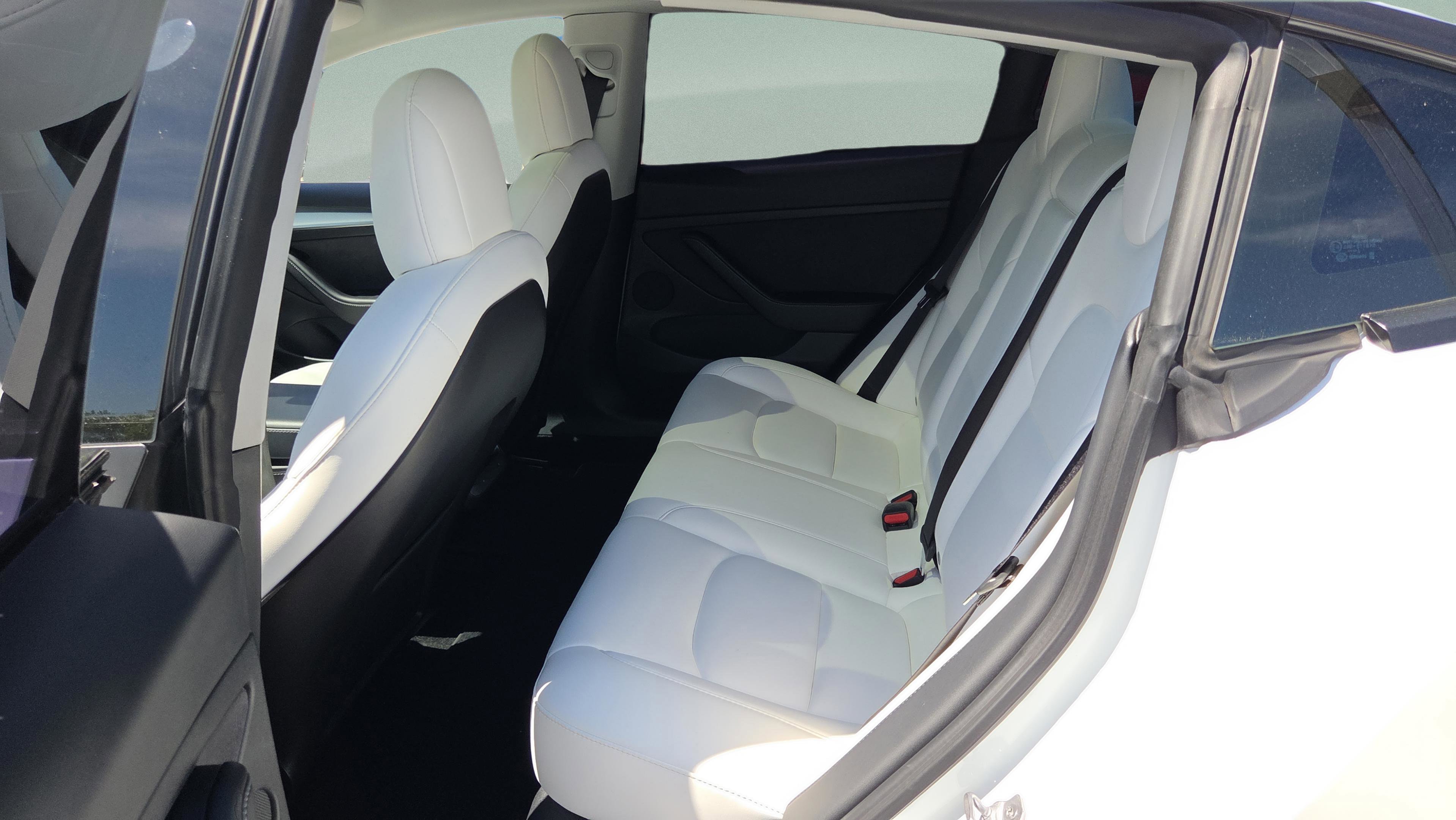 Used 2021 Tesla Model 3 Performance image 11