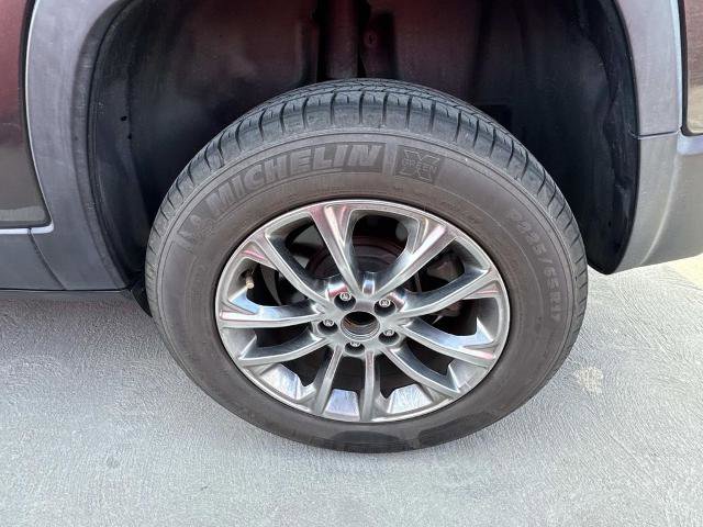 Used 2021 Jeep Cherokee Latitude Lux w/ Comfort/Convenience Group image 8