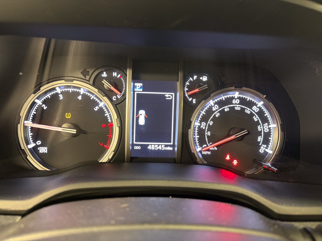 Used 2023 Toyota 4Runner TRD Off-Road AWD/4WD image 33