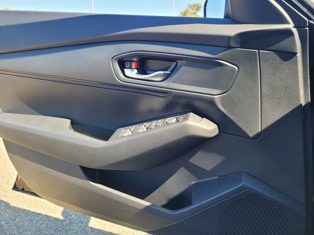 Used 2025 Honda Accord LX image 12