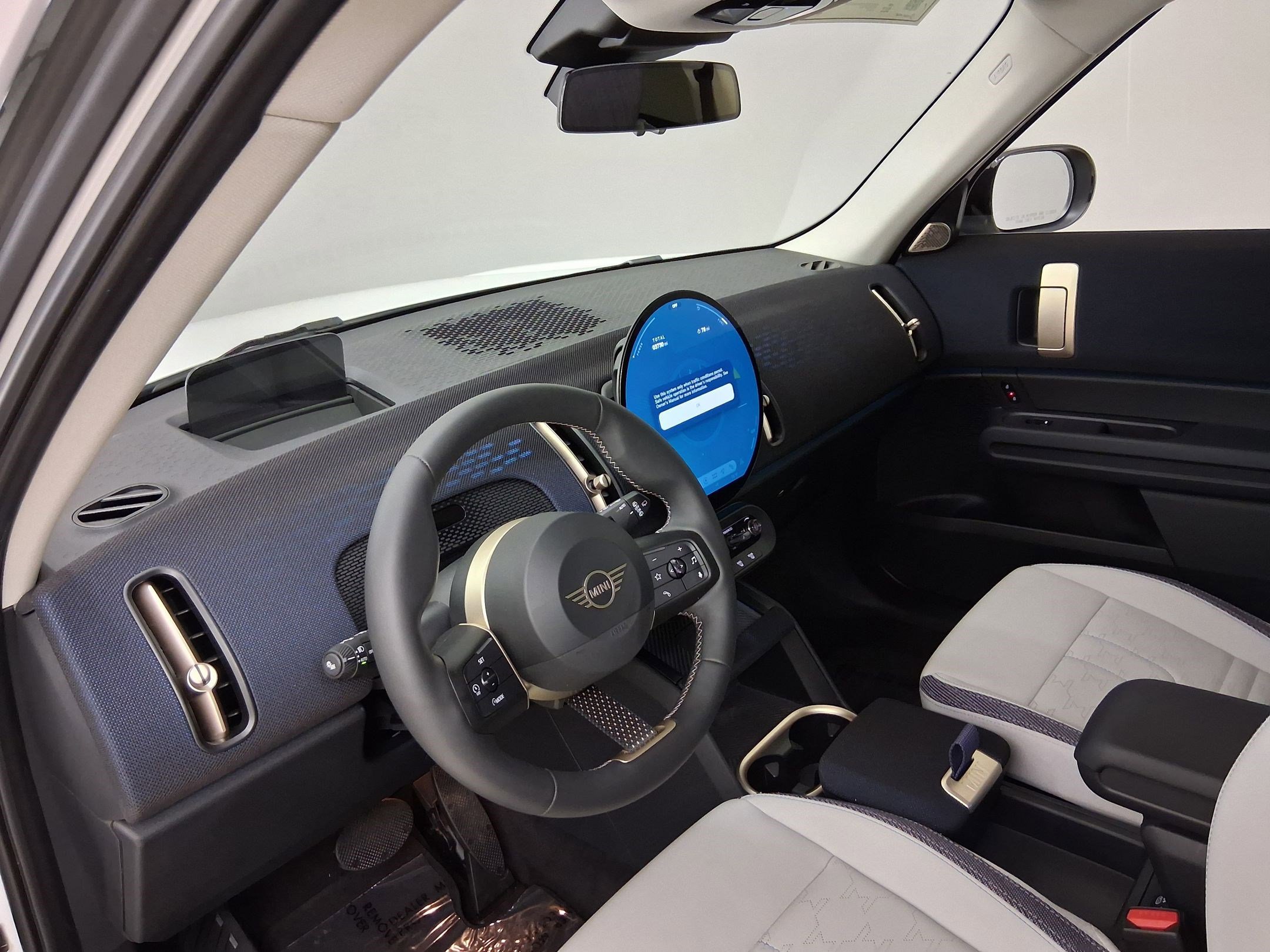 Certified 2025 MINI Cooper Countryman S w/ Comfort Package Max AWD/4WD image 2