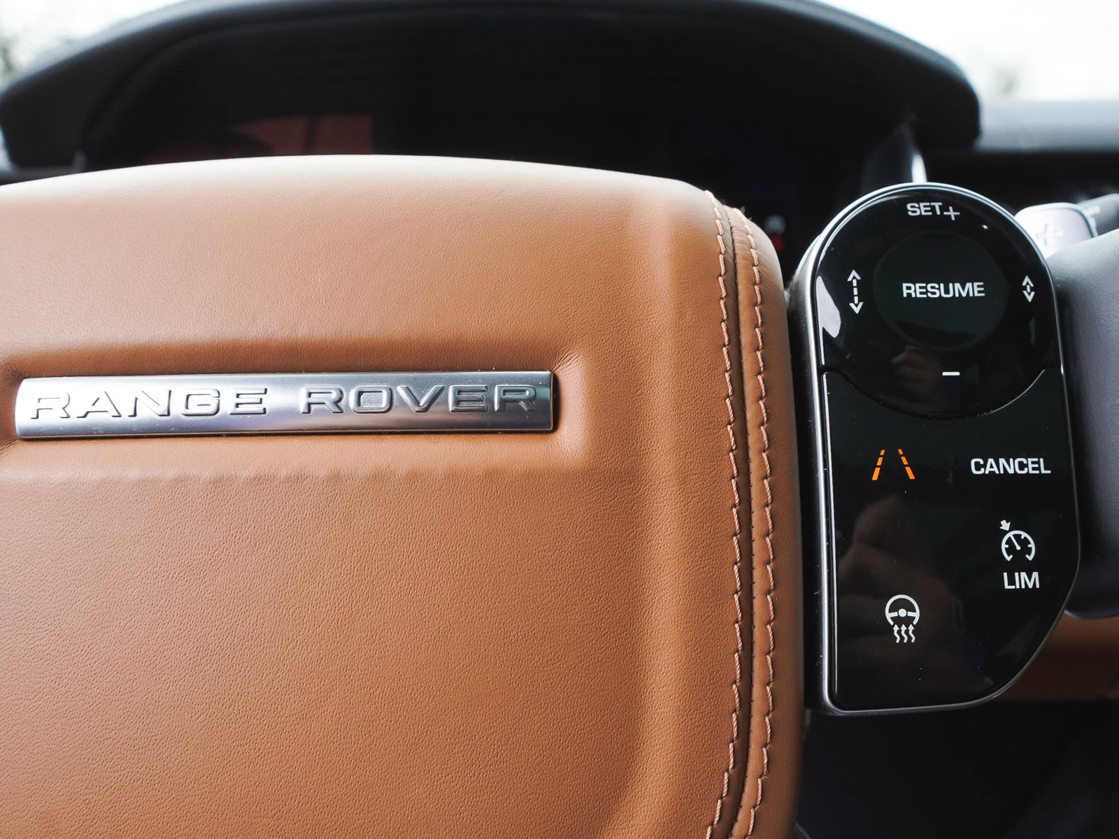 Used 2021 Land Rover Range Rover Autobiography Fifty Edition image 20