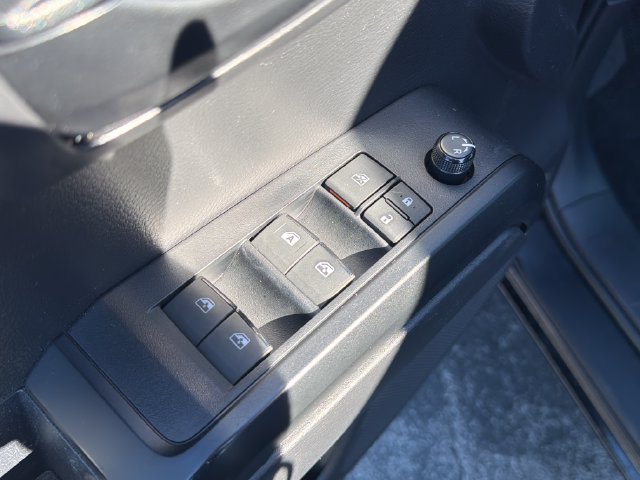 Used 2023 Toyota Tacoma SR AWD/4WD image 13