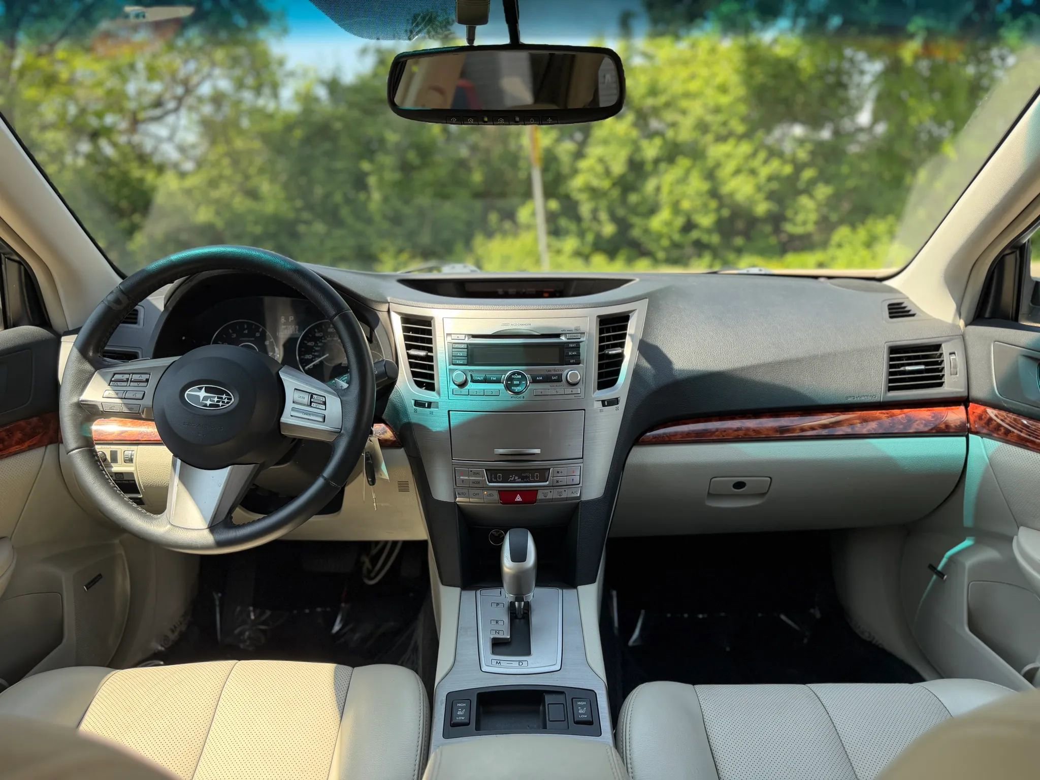 Used 2011 Subaru Outback 3.6R Limited w/ PWR Moonroof Pkg AWD/4WD image 23