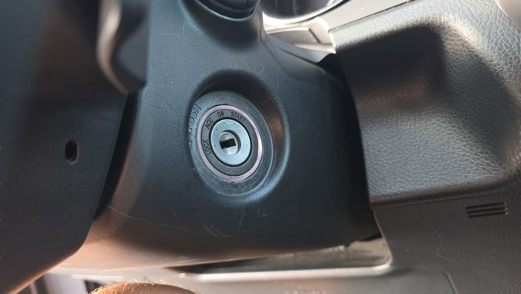 Used 2024 Toyota Camry SE FWD image 23