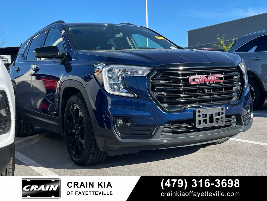 Used 2022 GMC Terrain SLT w/ Tech Package image 1