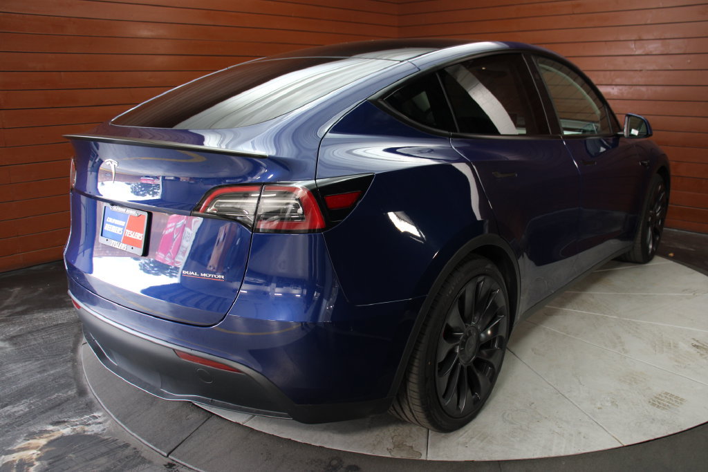 Used 2023 Tesla Model Y Performance AWD/4WD image 33