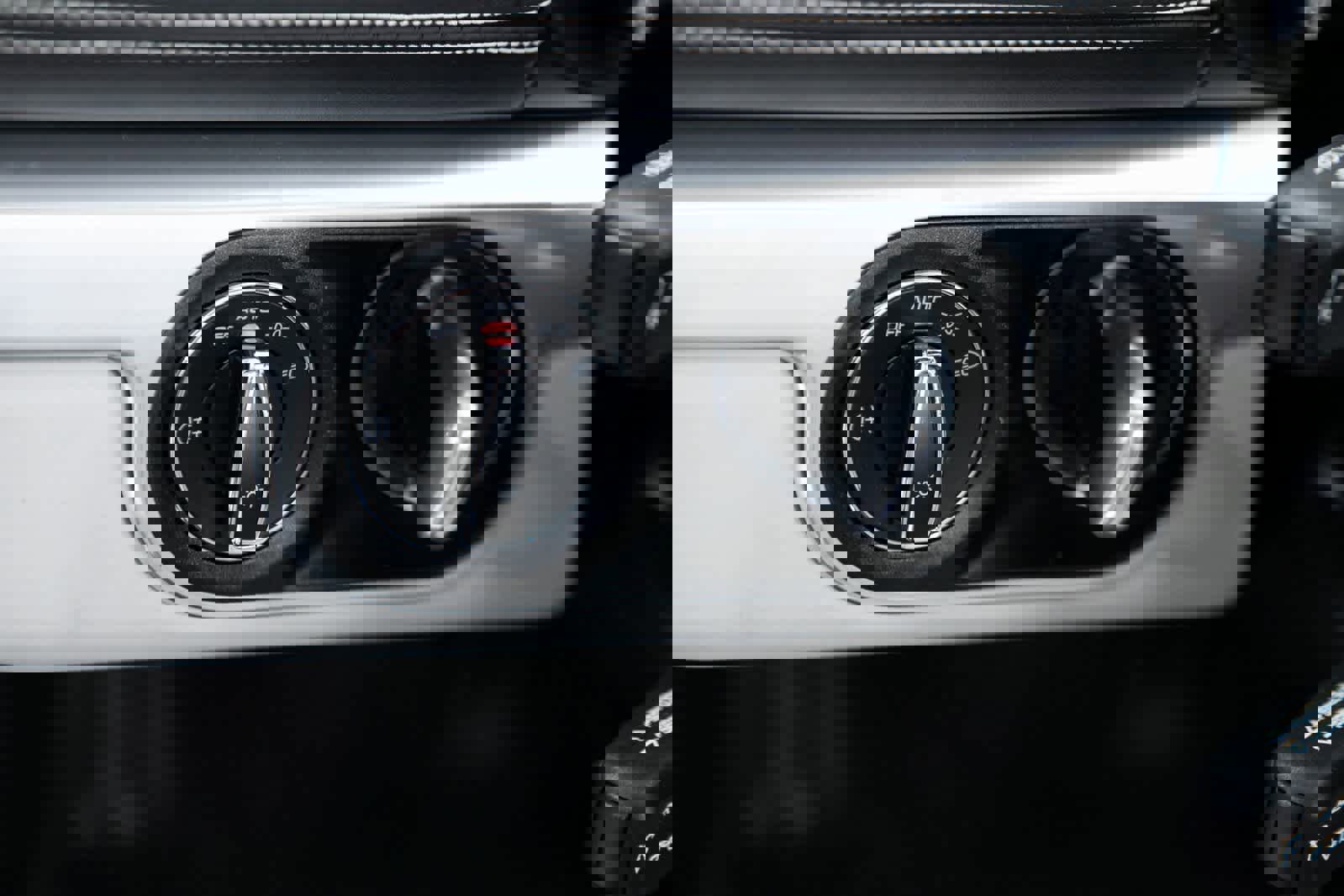 Certified 2025 Porsche 718 Boxster image 19