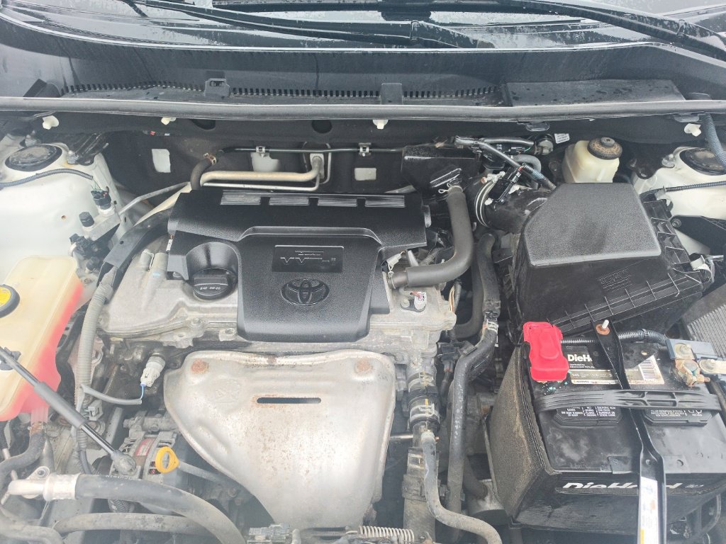 Used 2014 Toyota RAV4 Limited w/ Technology Package FWD image 12