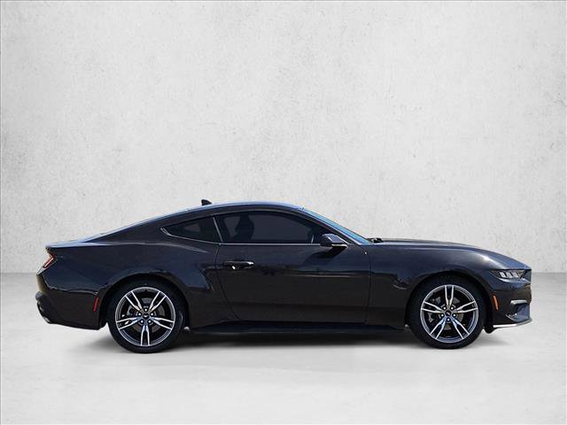 Used 2024 Ford Mustang Coupe RWD image 4