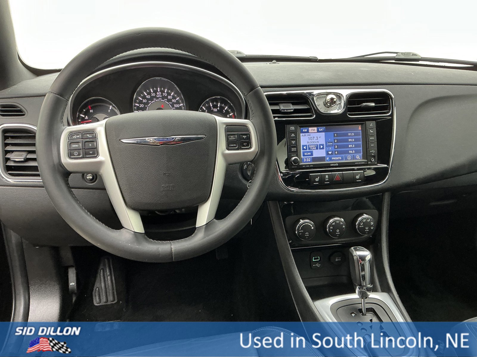 Used 2013 Chrysler 200 Limited image 18