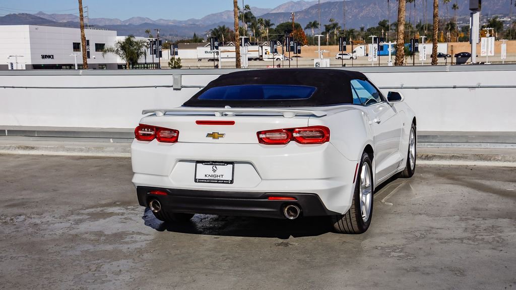Used 2023 Chevrolet Camaro LT image 9