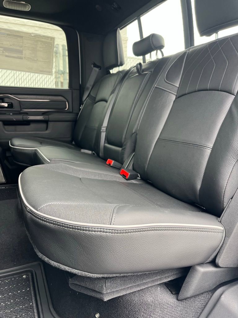 New 2026 RAM 3500 Limited image 31