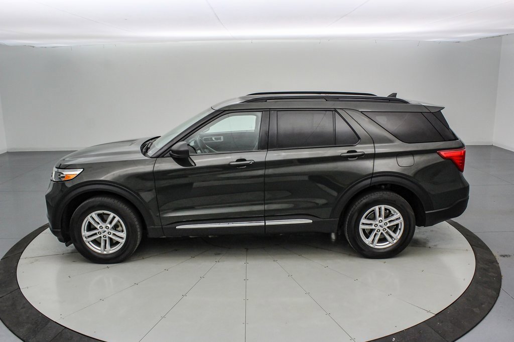 Certified 2023 Ford Explorer XLT w/ Equipment Group 202A image 7