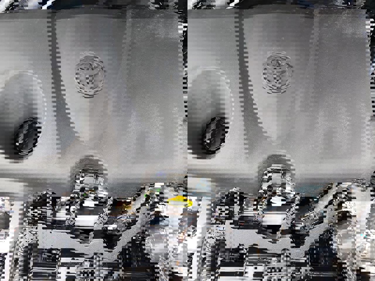 Used 2023 Toyota RAV4 Limited image 21