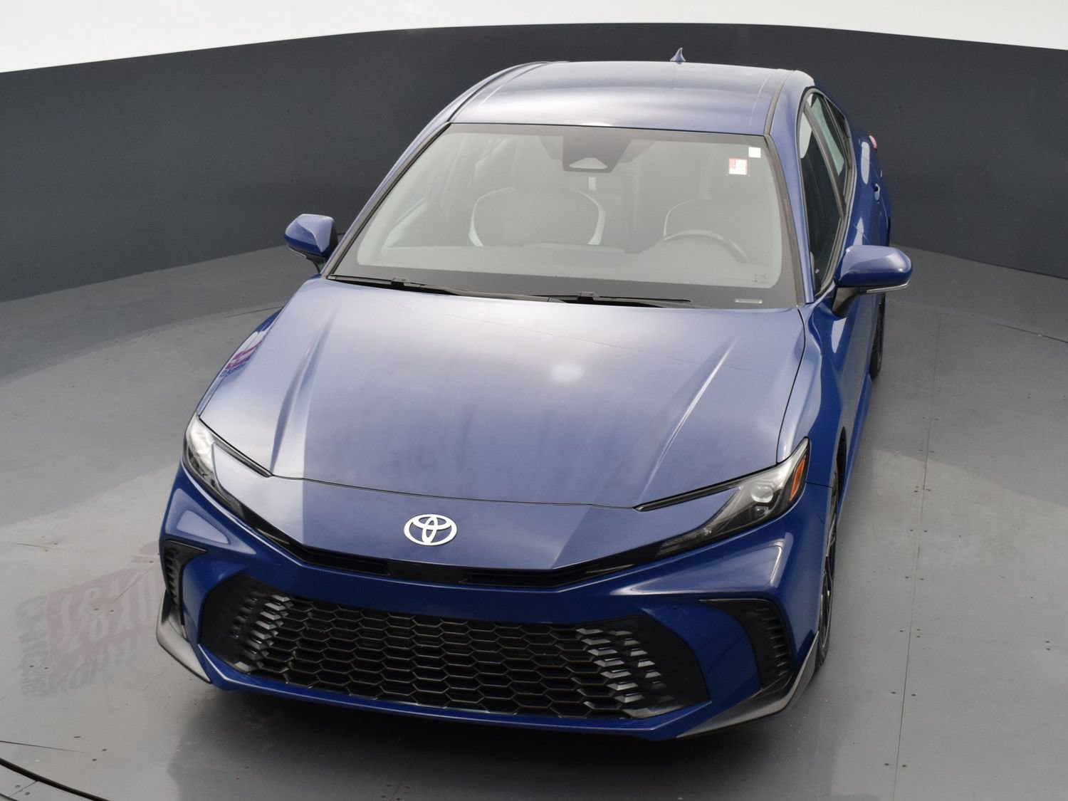Used 2025 Toyota Camry SE FWD image 23