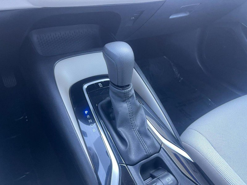 Used 2021 Toyota Corolla LE image 24