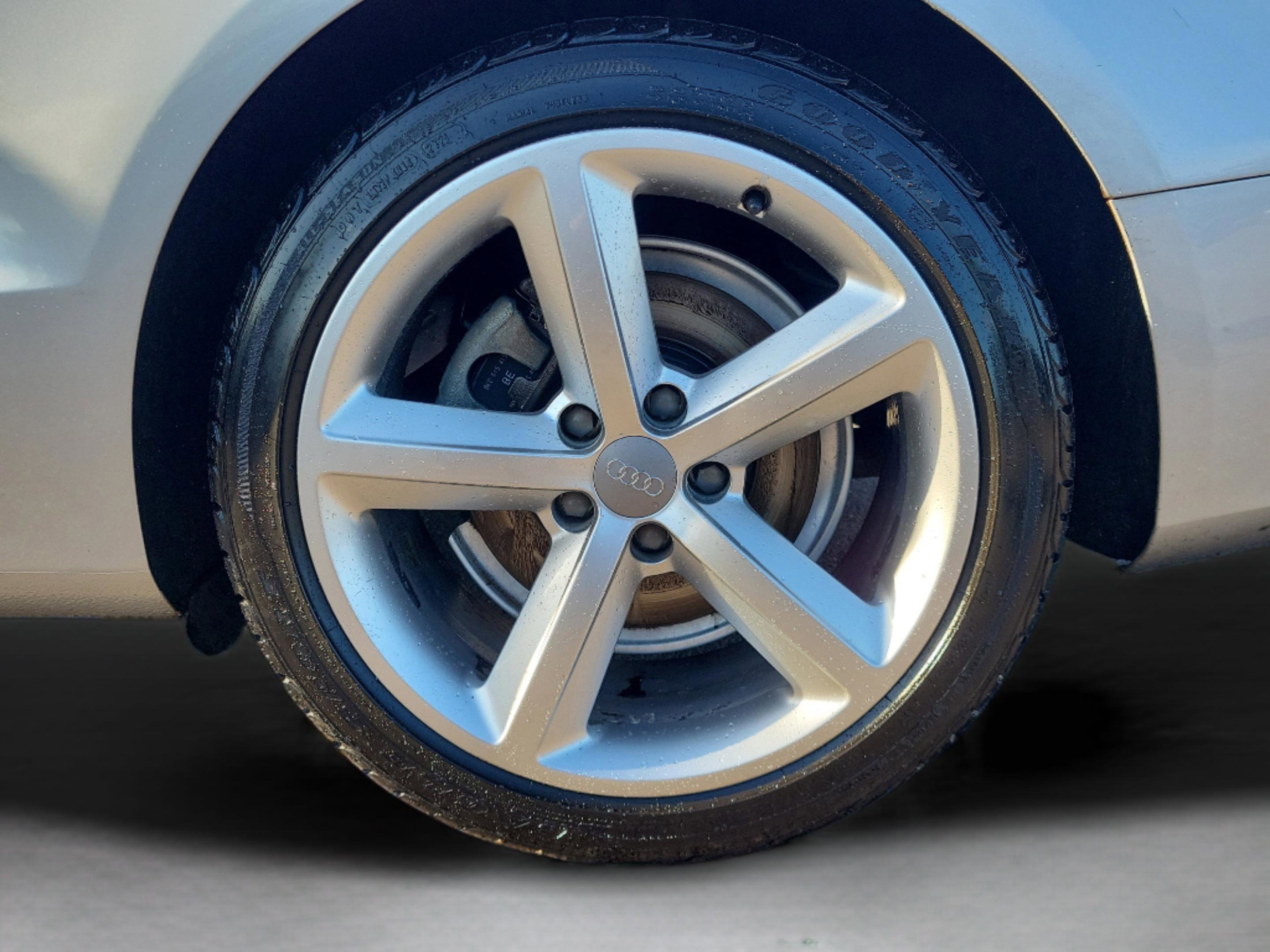 Used 2010 Audi A5 2.0T Premium Plus image 5