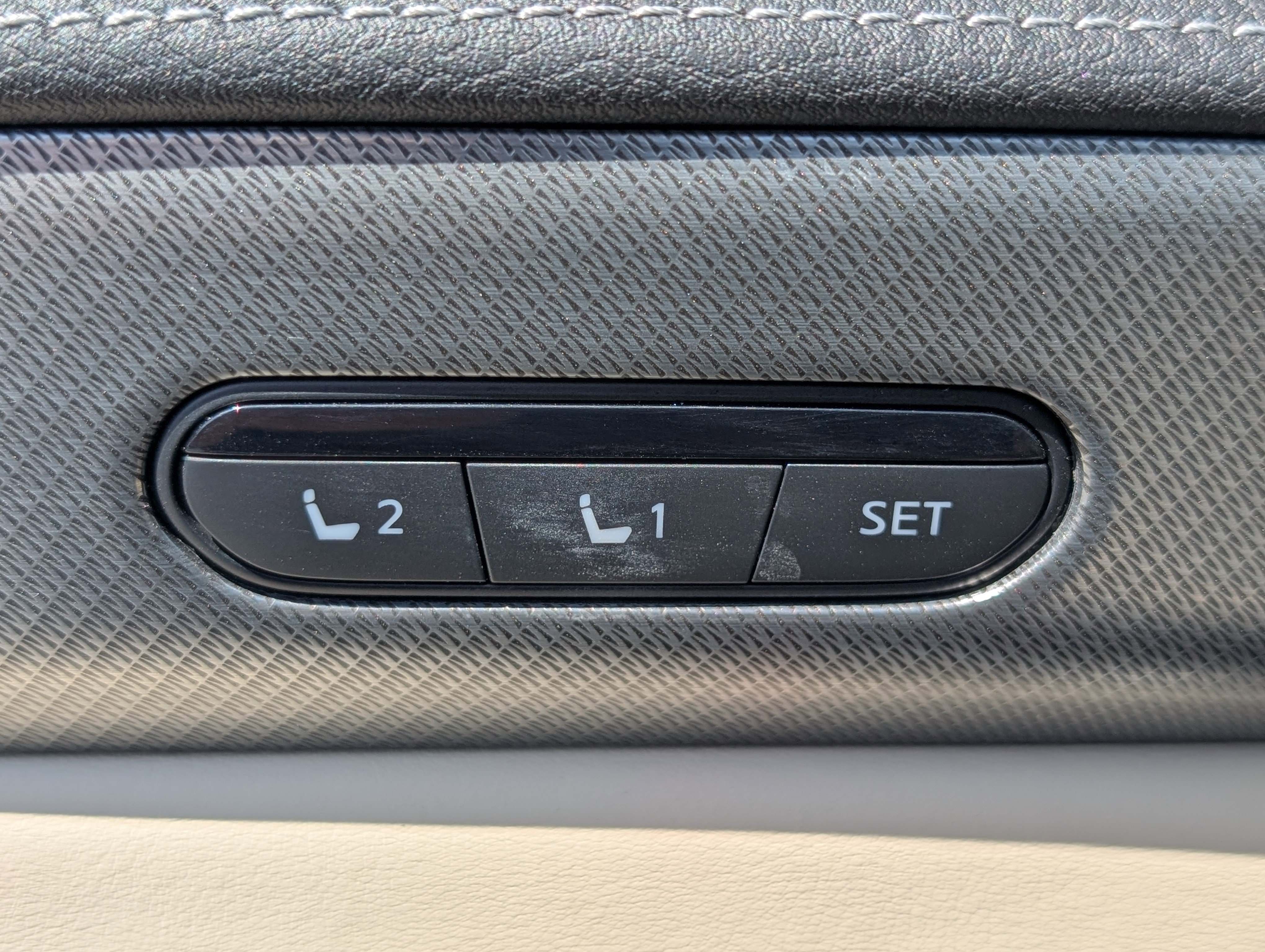 Used 2023 INFINITI QX60 Luxe w/ Cargo Package image 22