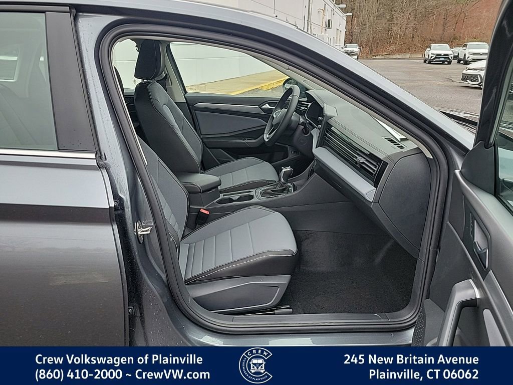 New 2026 Volkswagen Jetta SE image 16