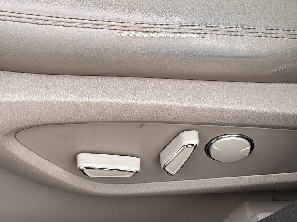 Used 2021 Lincoln Nautilus Reserve image 21