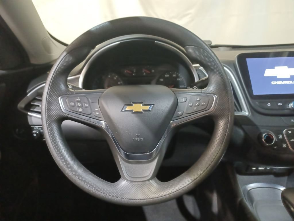 Used 2023 Chevrolet Malibu LT image 11