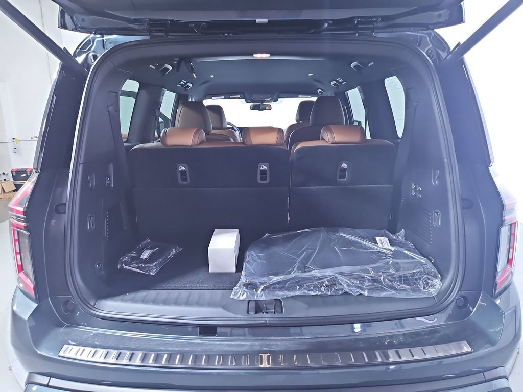 New 2026 Nissan Armada SL w/ Captain's Chari Seat Package image 23