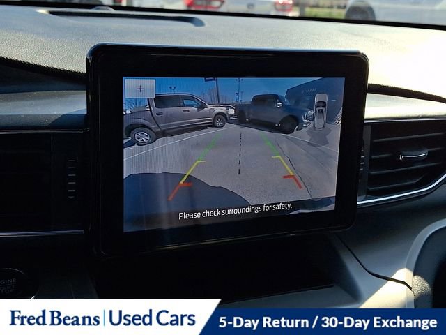 Used 2022 Ford Explorer XLT w/ Equipment Group 202A AWD/4WD image 26