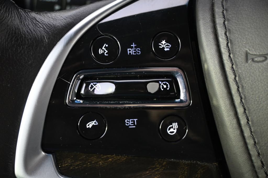 Used 2017 Cadillac Escalade ESV Platinum image 36