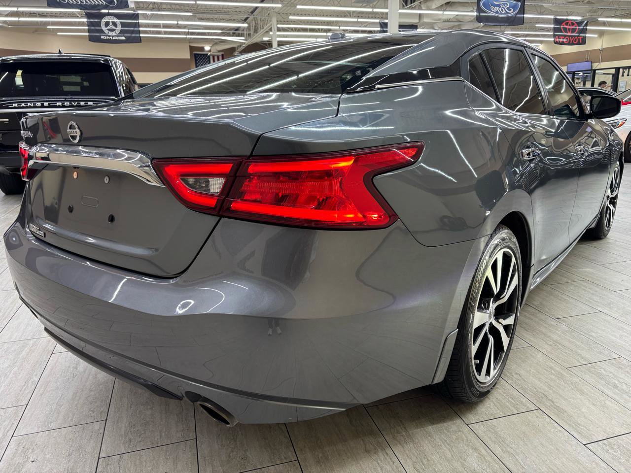 Used 2018 Nissan Maxima 3.5 S FWD image 10