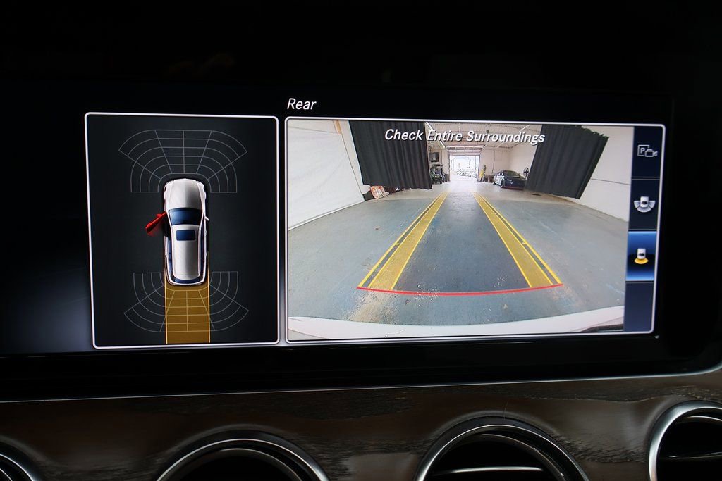 Used 2017 Mercedes-Benz E 400 4MATIC Wagon image 22