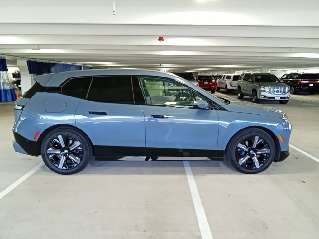 Certified 2023 BMW iX xDrive50 w/ Sport Package AWD/4WD image 5
