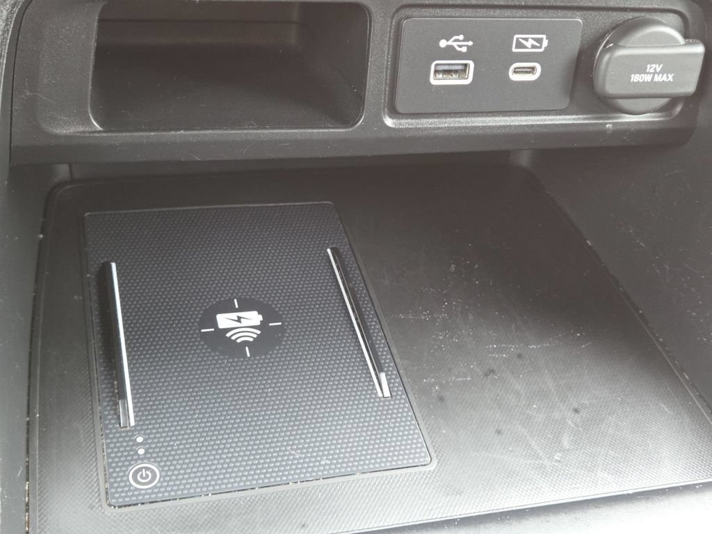 Used 2024 Honda Pilot Elite image 10
