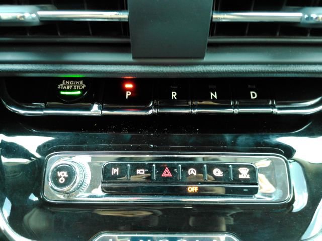 Used 2025 Lincoln Corsair FWD w/ Equipment Group 101A image 43