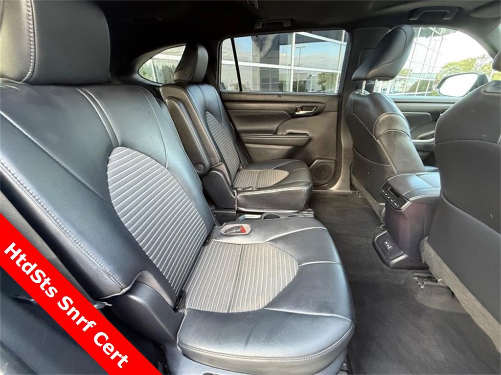 Used 2023 Toyota Highlander XSE image 10