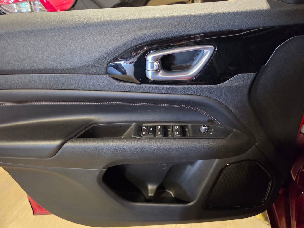Used 2022 Jeep Compass Limited AWD/4WD image 6