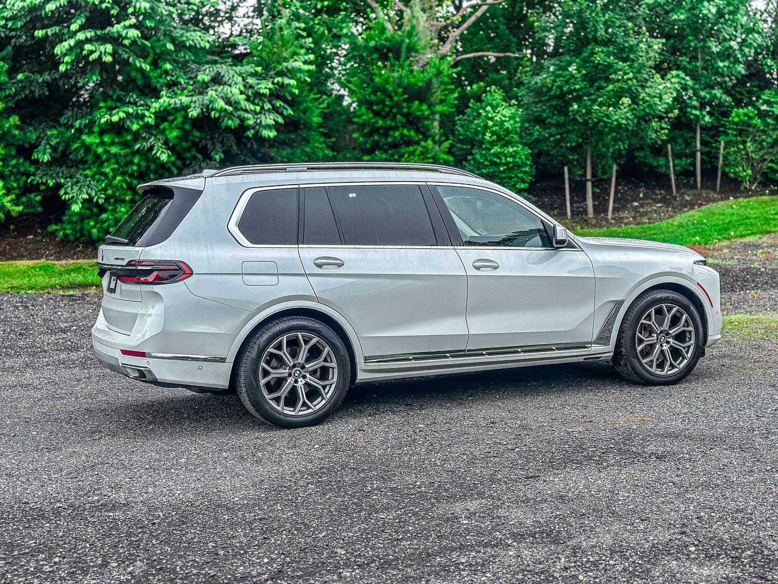 Used 2024 BMW X7 xDrive40i image 9