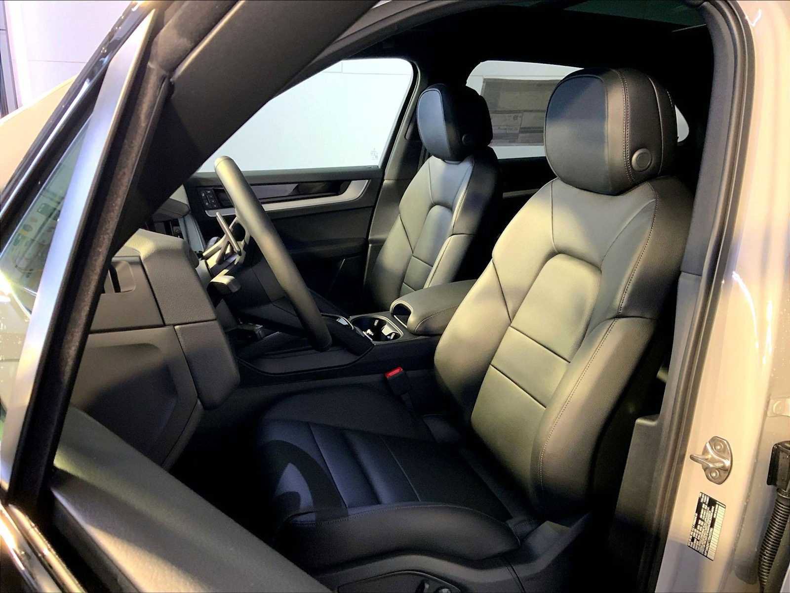 New 2026 Porsche Cayenne image 5
