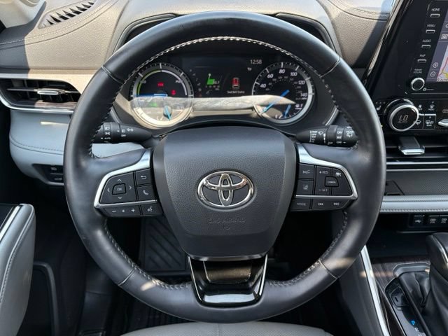 Used 2021 Toyota Highlander Limited AWD/4WD image 26