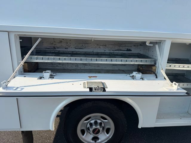 Used 2019 GMC Savana 3500 w/ Power Convenience Package RWD image 25