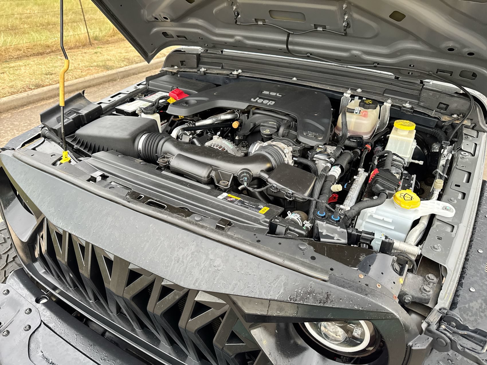 Used 2021 Jeep Gladiator Sport AWD/4WD image 23