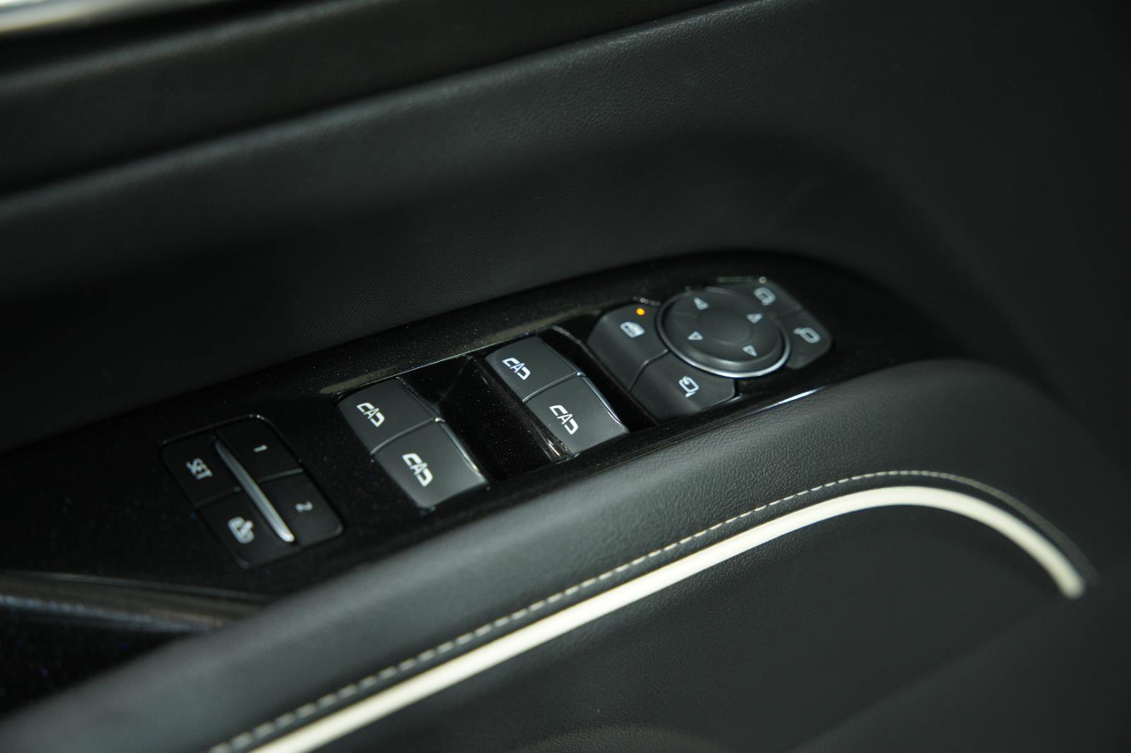 Used 2022 Cadillac Escalade Premium Luxury w/ Performance Package image 27